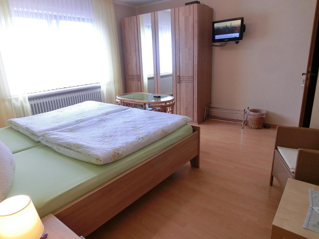 Ferienweingut Hirschen Schulstrasse Bed & Breakfast Burg  Cameră foto