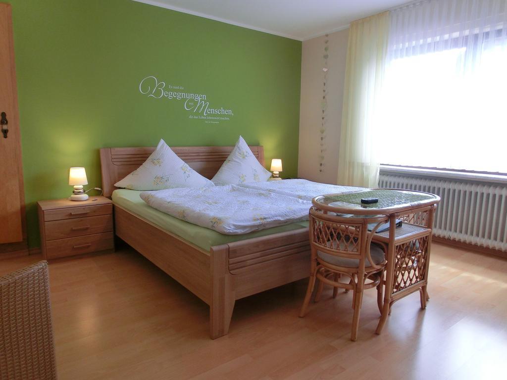 Ferienweingut Hirschen Schulstrasse Bed & Breakfast Burg  Cameră foto