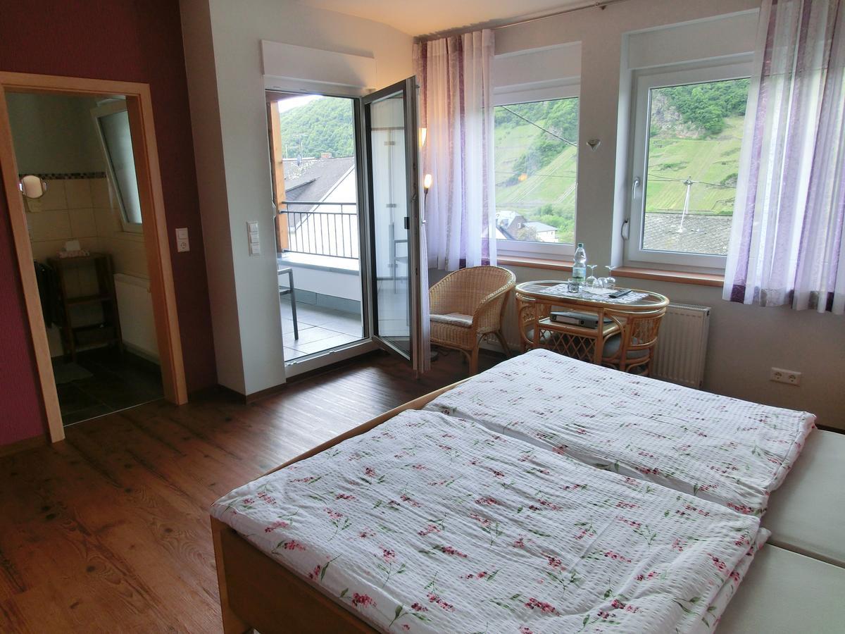 Ferienweingut Hirschen Schulstrasse Bed & Breakfast Burg  Exterior foto